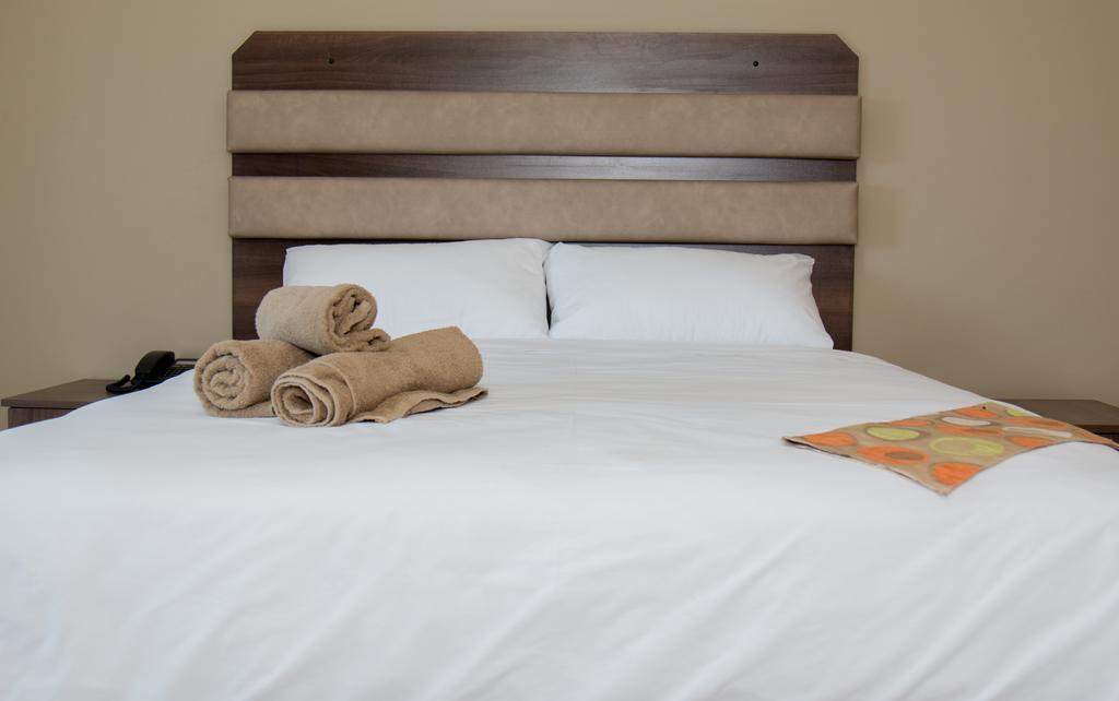 Cube Hotel Durban Room photo